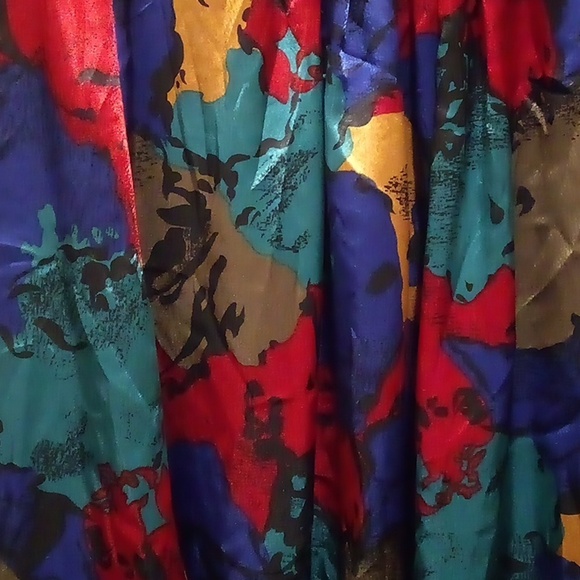 Worthington Splashes Of Multi-Colors Abstract Blouse - Size 12 - Picture 2 of 12